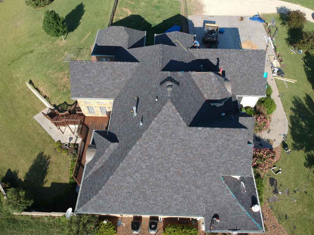 Emporia, KS asphalt shingle roofing company