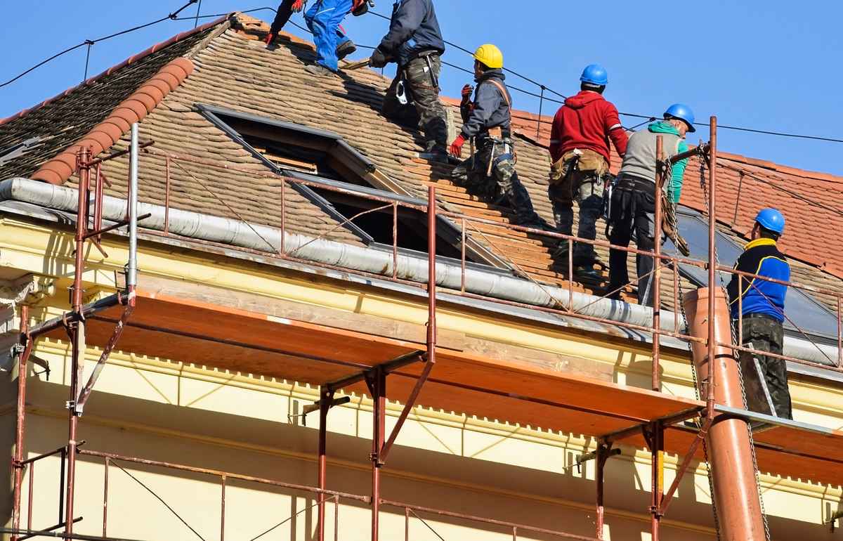 trusted roofing replacement company