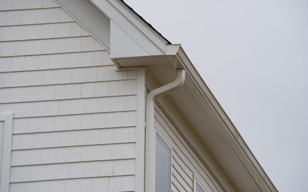 Gutter Comparison: Sectional Gutters vs Seamless Gutters (And Why Seamless are Best)